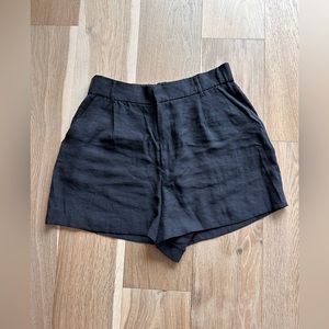 Zara shorts like new black linen with pockets and elastic waist black color L